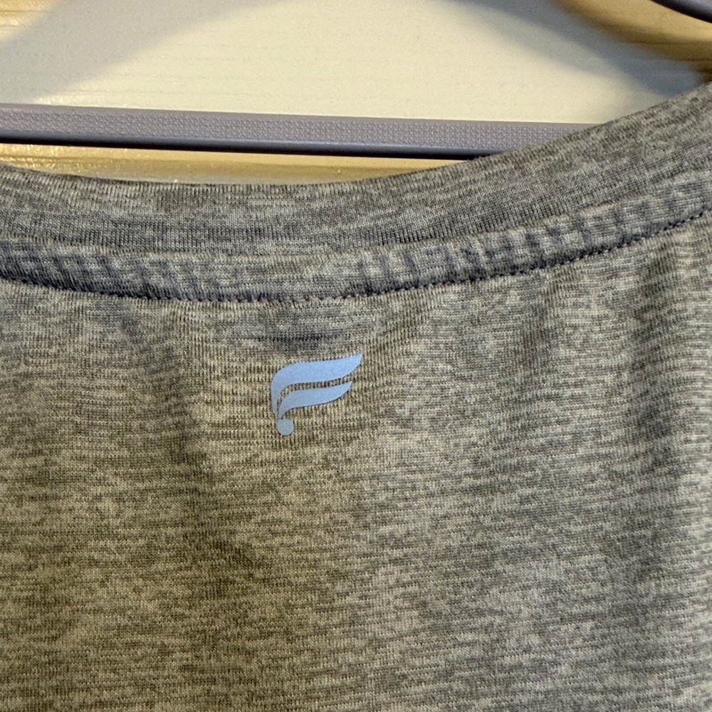 Fabletics Gray Women's Muscle Tee - Picture 5 of 5